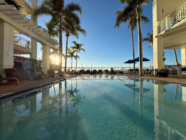 Building Photo - 975 NW Flagler Ave