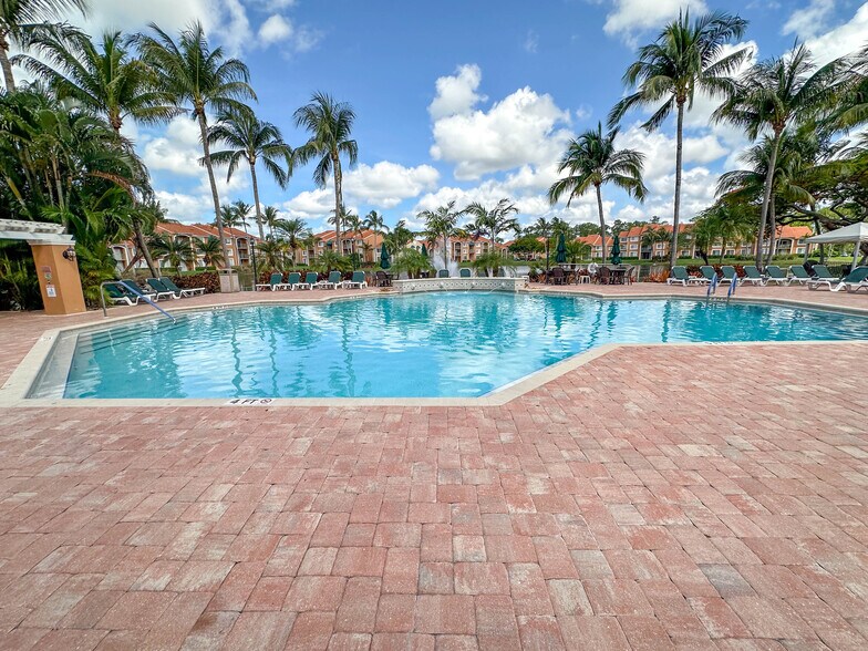 Building Photo - 1250 Wildwood Lakes Blvd