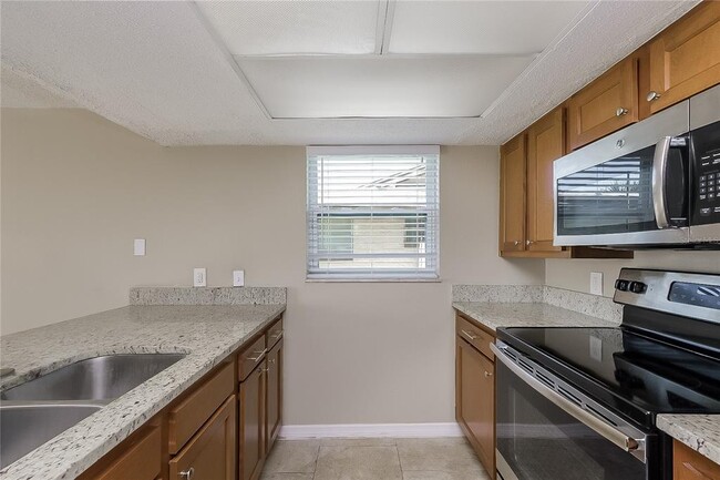 Building Photo - 7538 Mako Dr