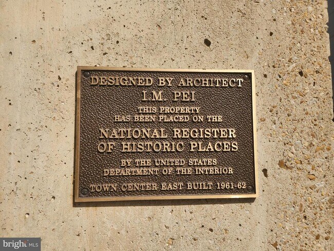 Building Photo - 1101 3rd St NW