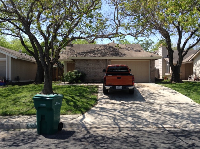 Primary Photo - 9835 Meadow Way
