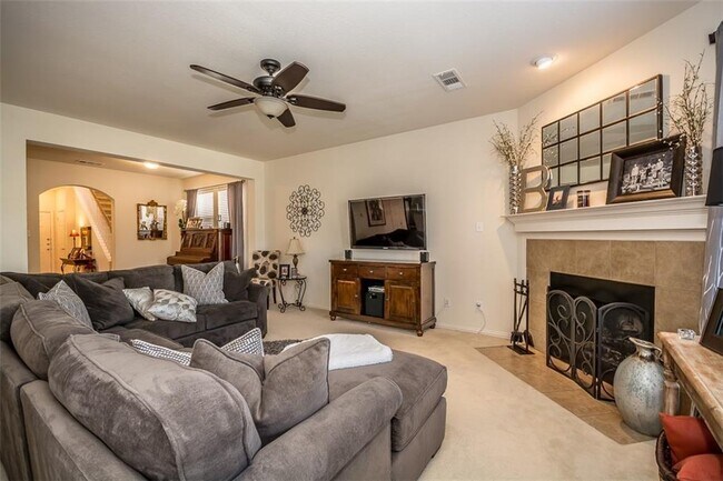 Building Photo - 10504 Bolivar Dr