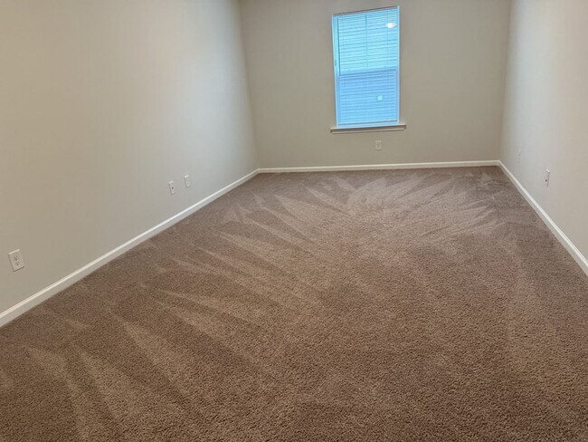 Building Photo - 5029 Castleoak Dr
