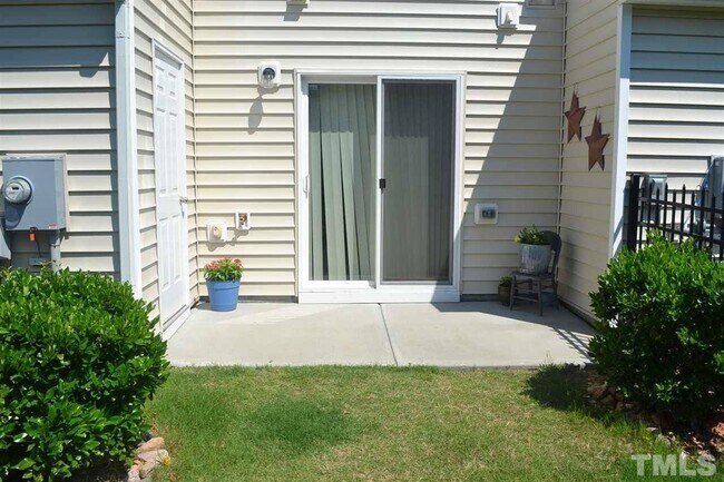 Building Photo - 2903 Berkeley Springs Pl