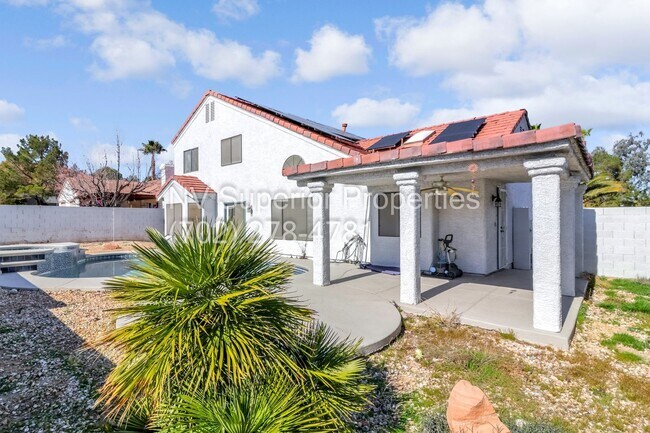 Building Photo - SW The Lakes!!!! Pool!!! Spa!!! Solar Panels!!! Primary bedroom downstairs!!! 3 Car Garage!!!