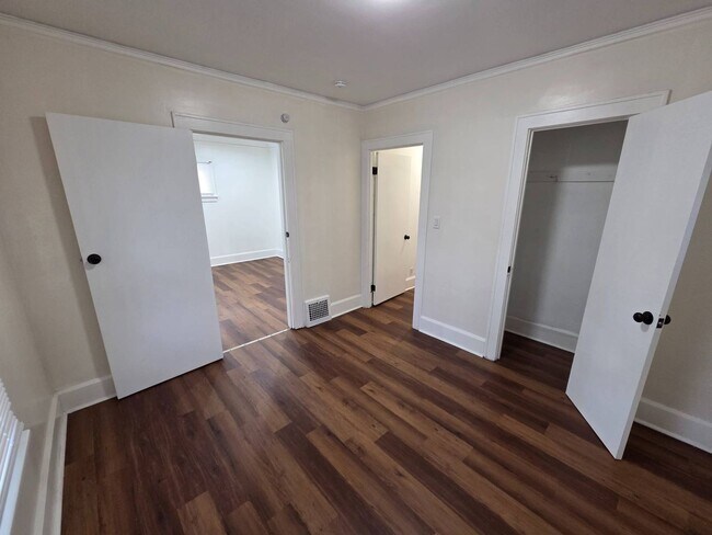 Building Photo - 12417 Soika Ave