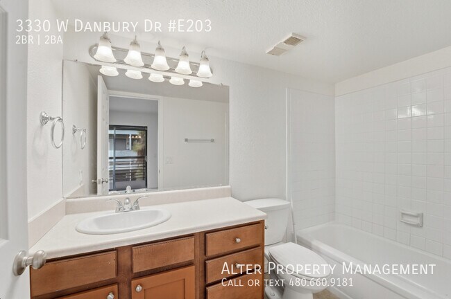 Building Photo - 3330 W Danbury Dr