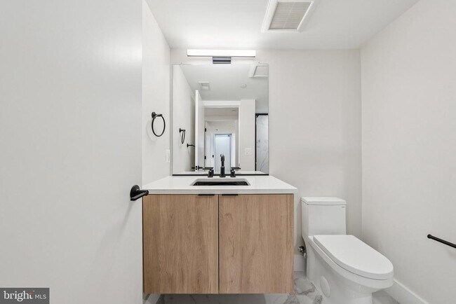 Building Photo - 2134 Wisconsin Ave NW