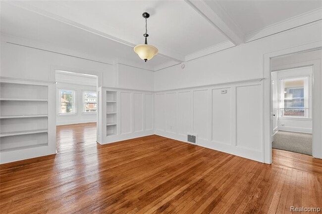 Building Photo - 1157 Virginia Park St