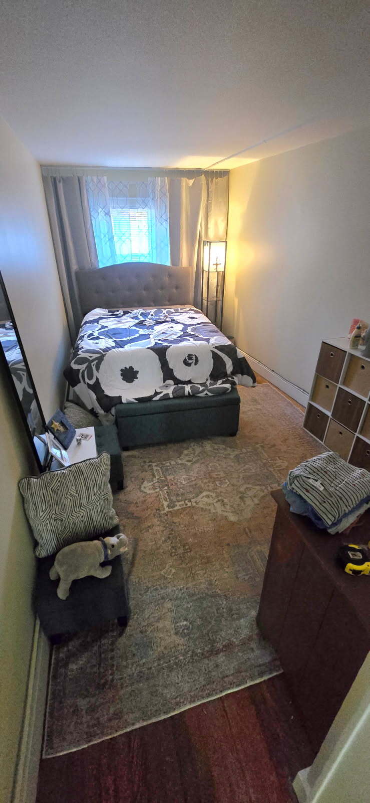 Building Photo - 573 Main St