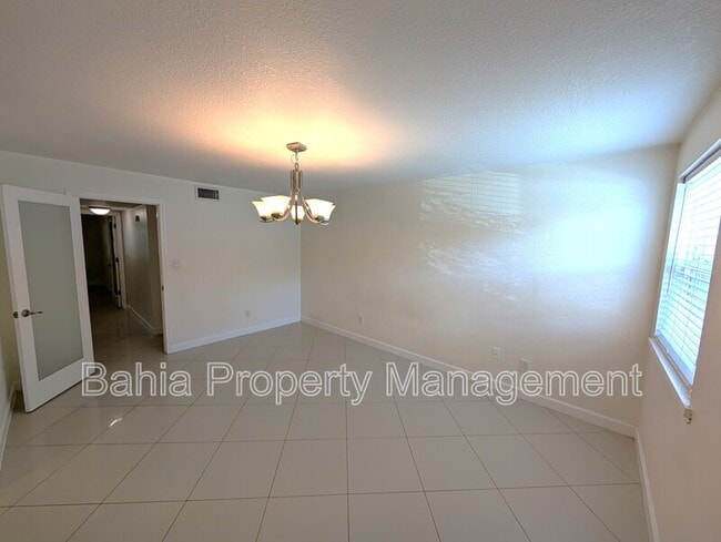 Building Photo - 7512 Dolonita Dr