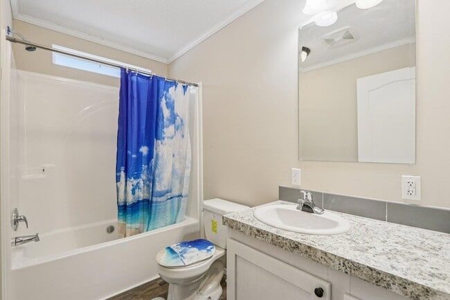 Building Photo - 4704 47th Ave