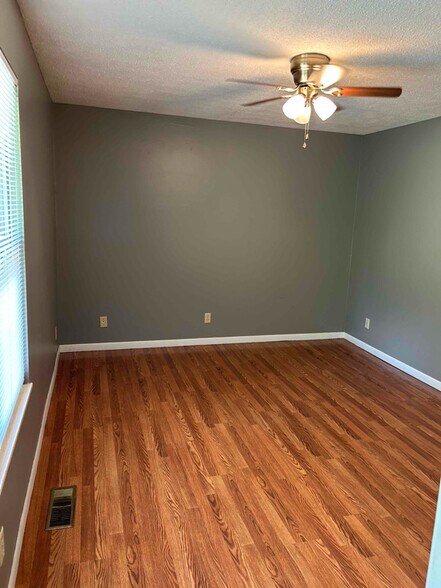 Building Photo - 98 Nebraska Ave