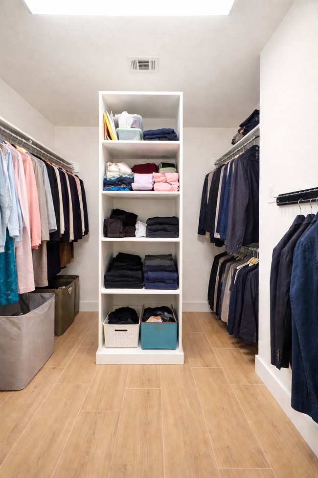 Building Photo - Beautiful single-story home for lease