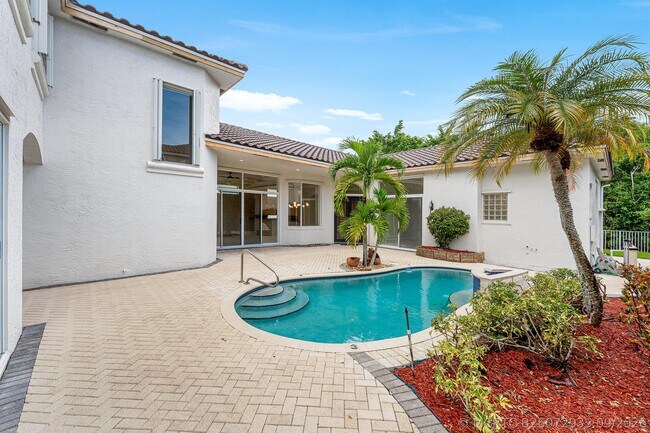 Building Photo - 18596 Ocean Mist Dr