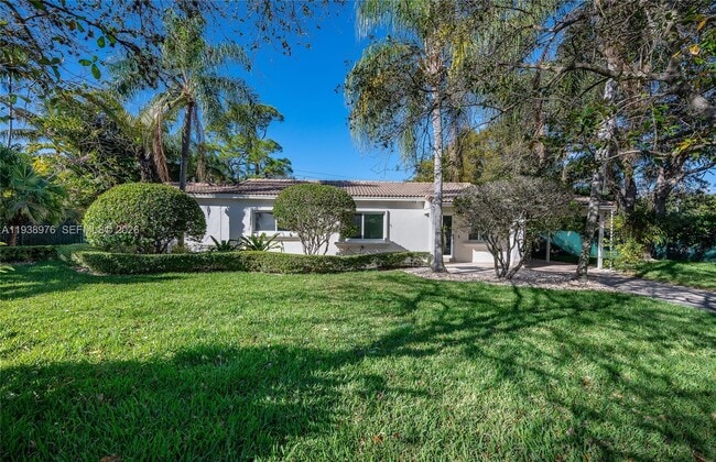 Building Photo - 5626 SW 69th Ave