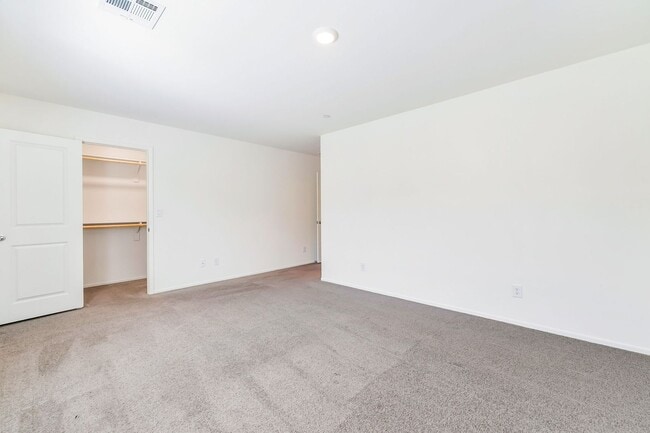 Building Photo - Luxury Living at a breathtaking property nestled in the vibrant city of Las Vegas!