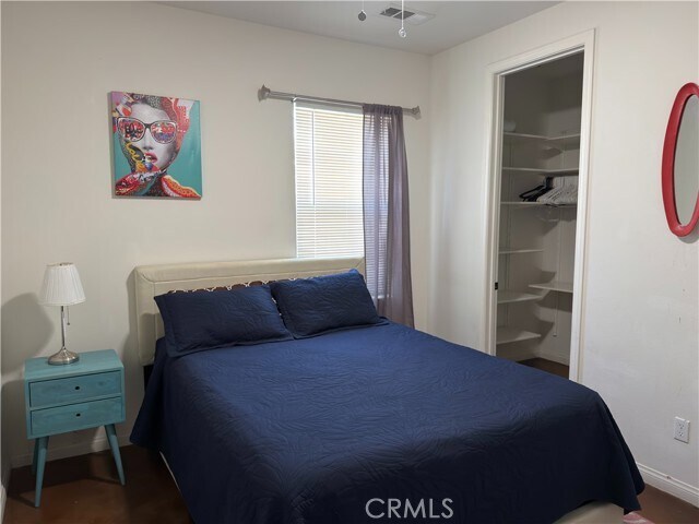 Building Photo - 7683 Prairie Dr