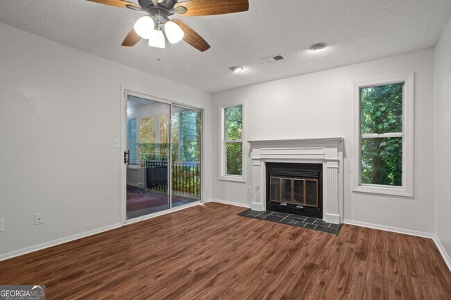 Building Photo - 36 Doranne Ct