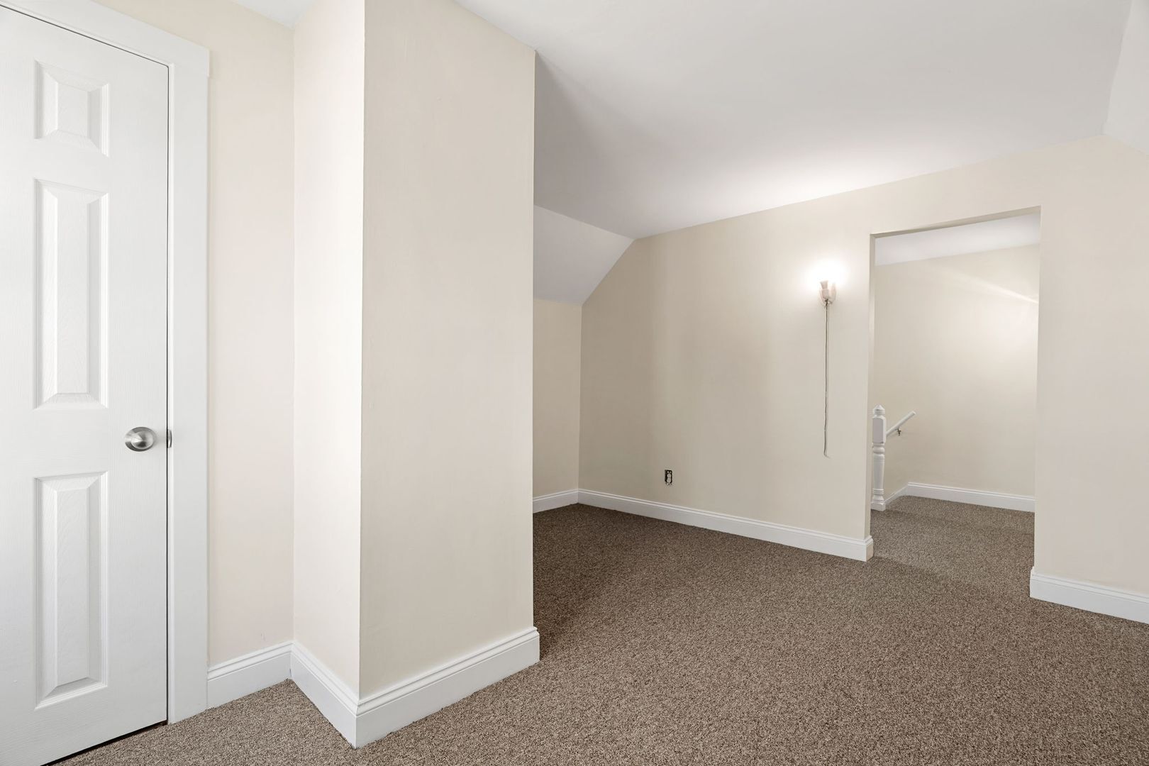 Building Photo - 79 Shaw St