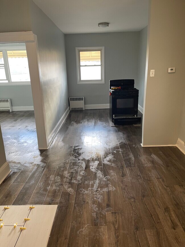 APT 2 - 53 Terhune Ave