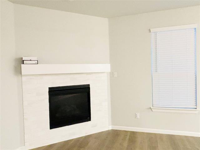Building Photo - 4732 Bluffview Dr