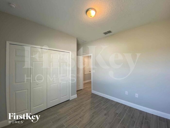 Building Photo - 2190 Rock Dr
