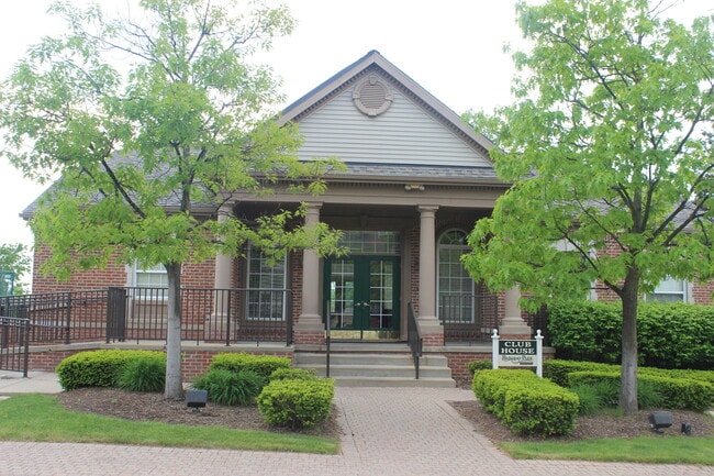 Building Photo - 3057 Barclay Way