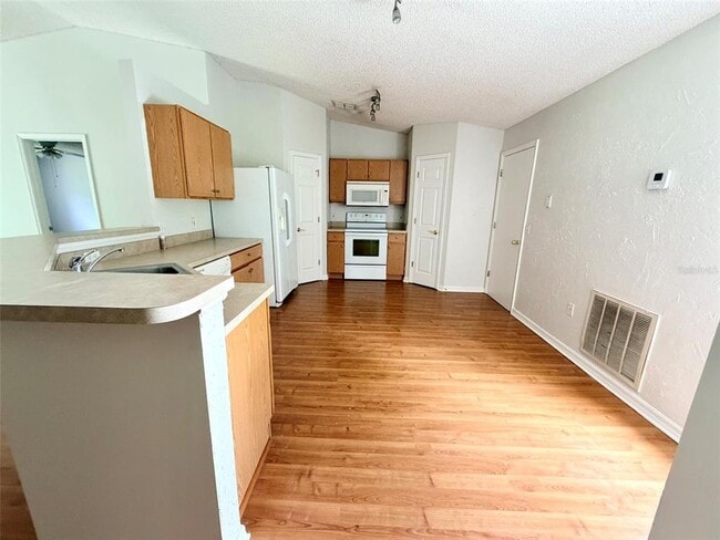 Building Photo - 602 Sun Bluff Ln