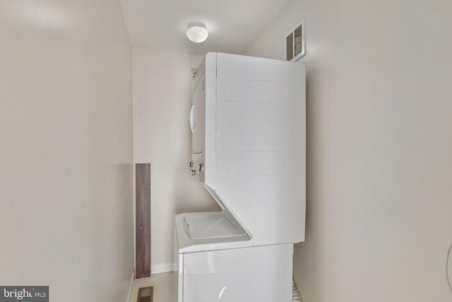 Building Photo - 11244 Blue Ridge Ct