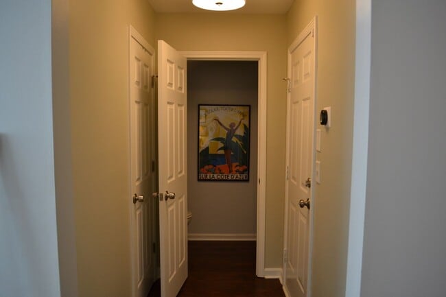 Building Photo - Charming 2BR Townhome in Charlotte
