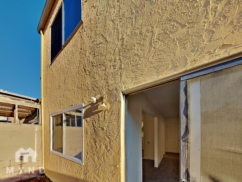 Building Photo - 6290 Bancroft Ave