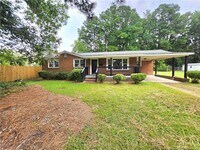 Building Photo - 704 N Grimes St