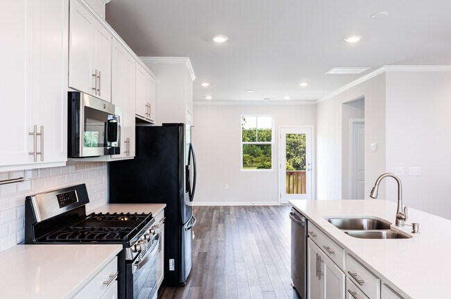 Building Photo - 1106 Shoreside Dr