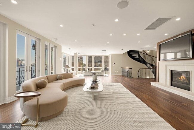 Building Photo - 622 Ponte Villas N