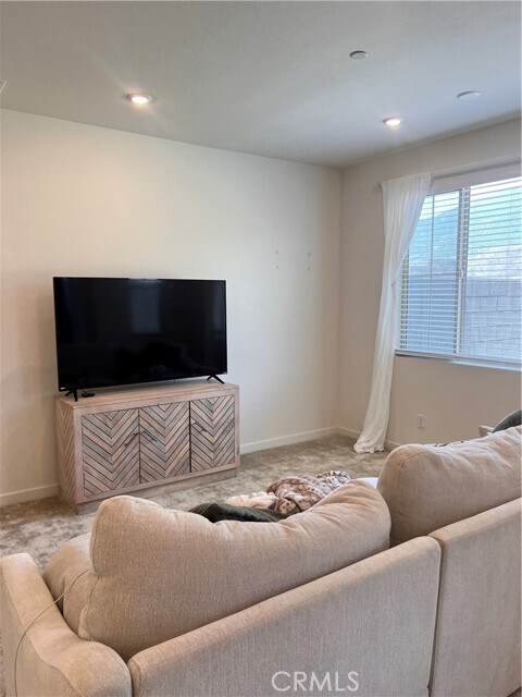 Building Photo - 16032 Sunny Ct