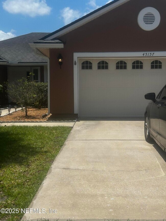 Building Photo - 45157 Ingleham Cir