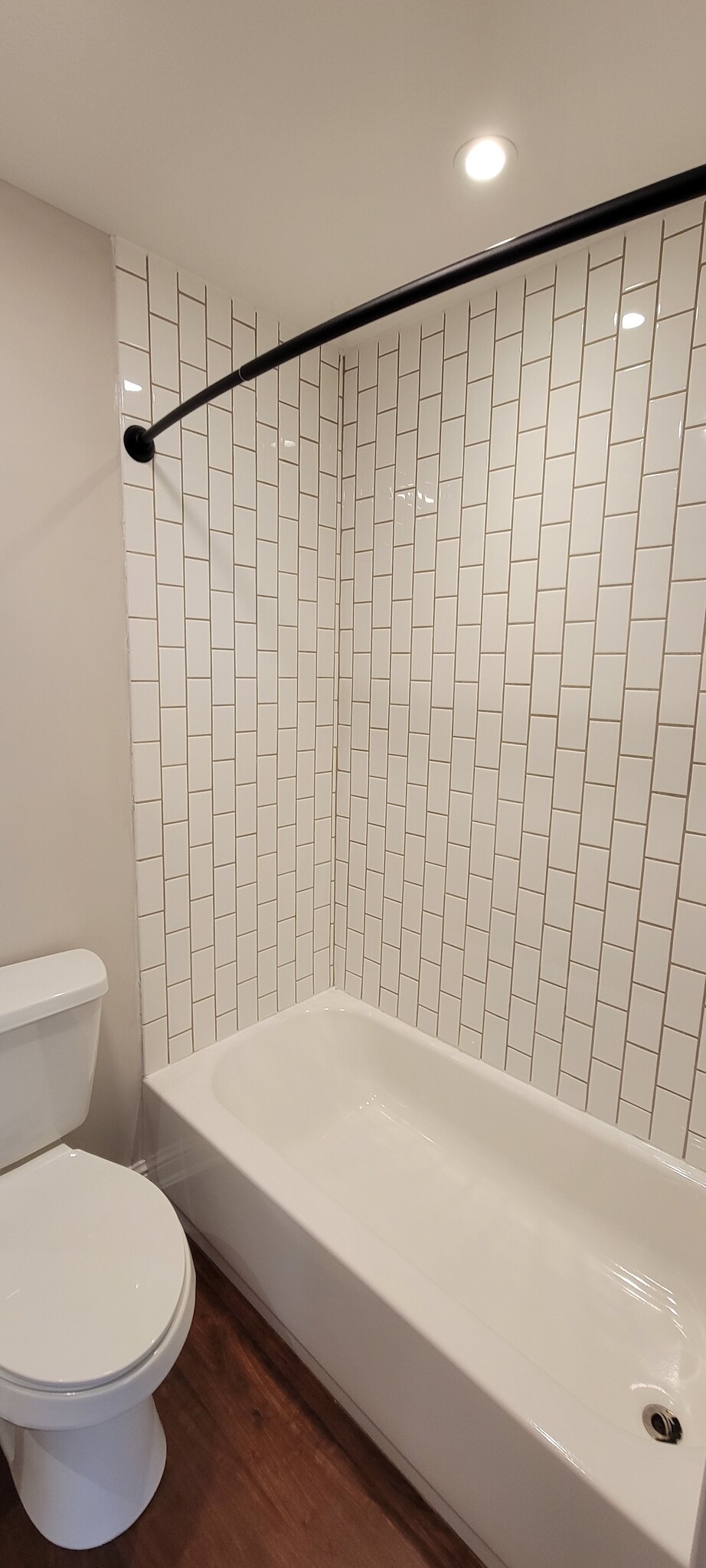 En Suite Bath - 20 Rujon Dr