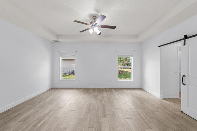 Building Photo - 531 Topeka Rd SW