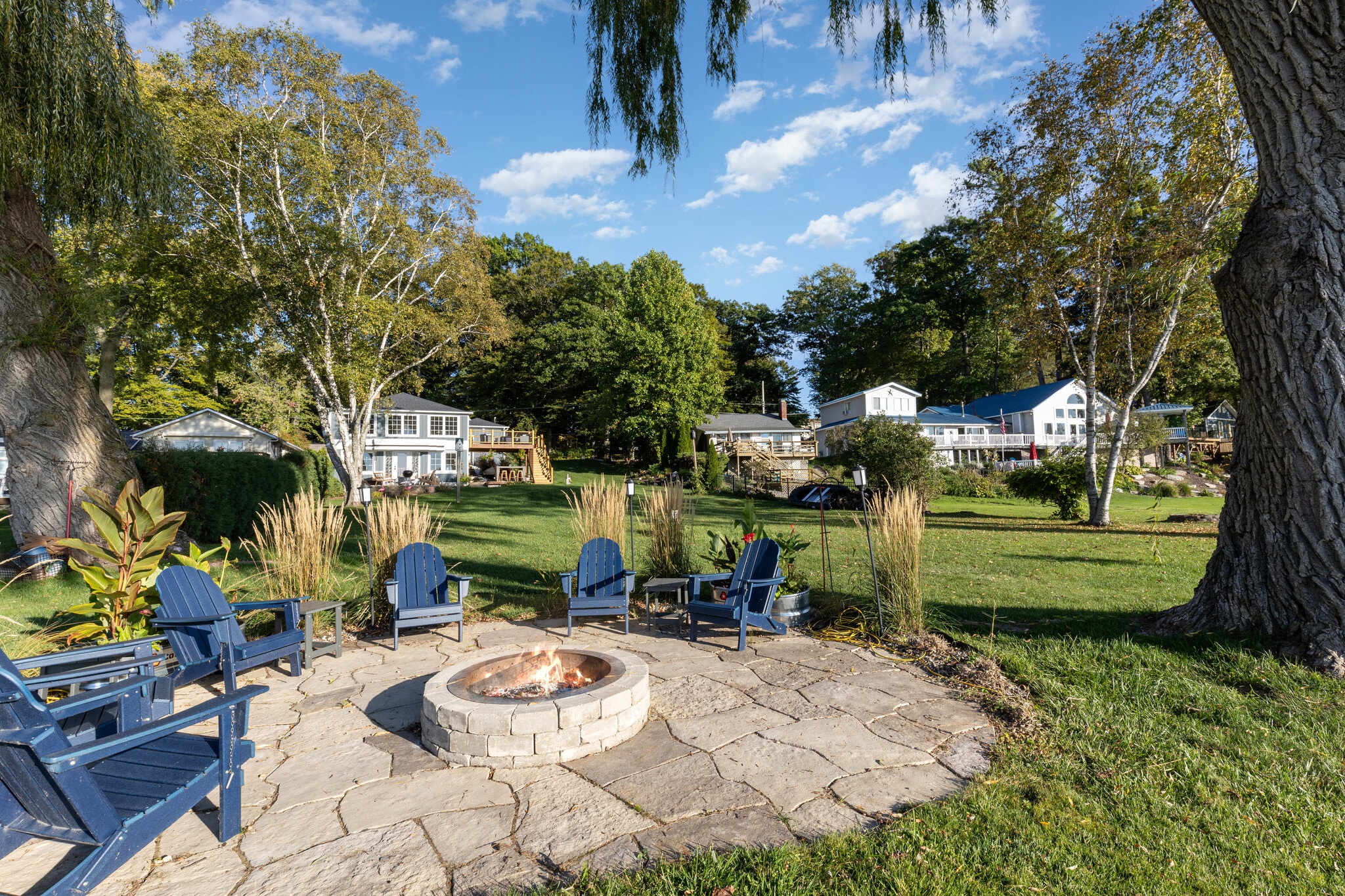 Building Photo - 15305 Silver Beach Dr