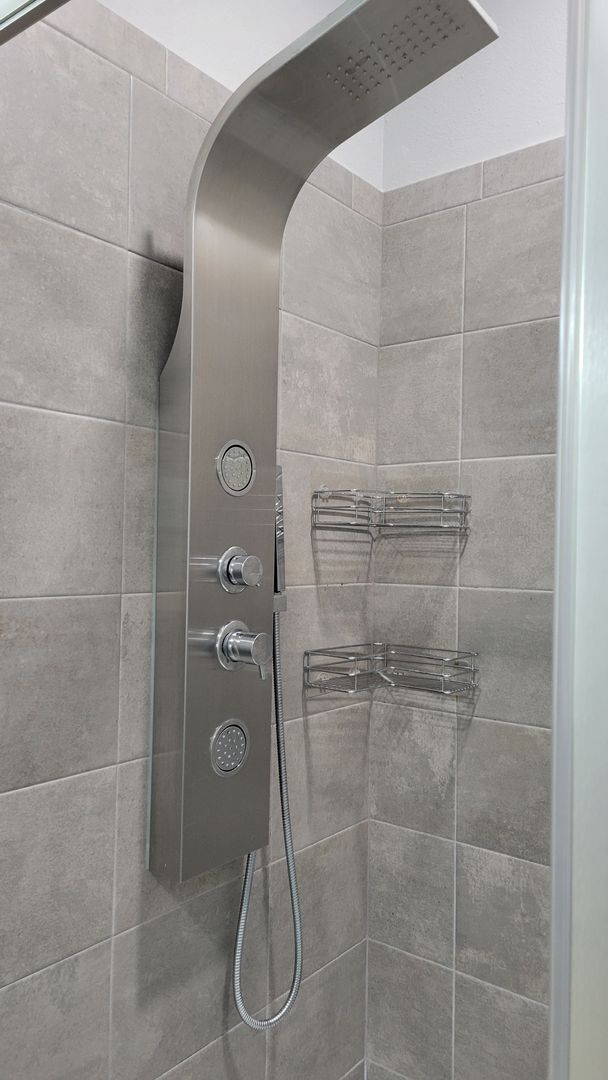 Building Photo - Annual UNfurnished almost BRAND NEW townhome just south of University and Lockwood Ridge!