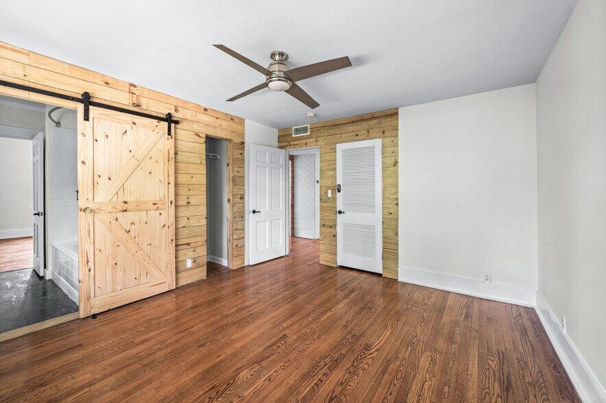 Bedroom 2 - 1112 Clifton Ln