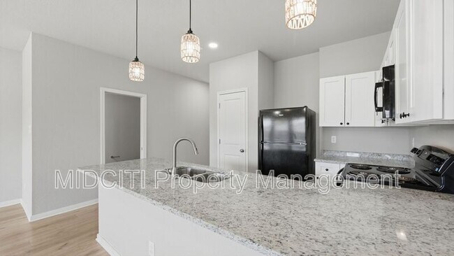 Building Photo - 7210 John Palmer Dr