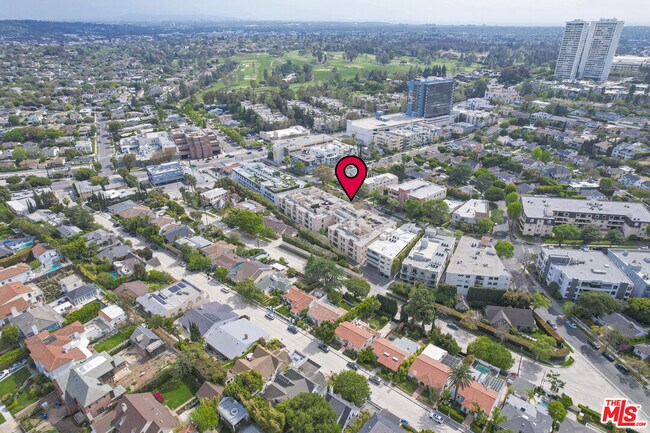 Building Photo - 1318 S Roxbury Dr