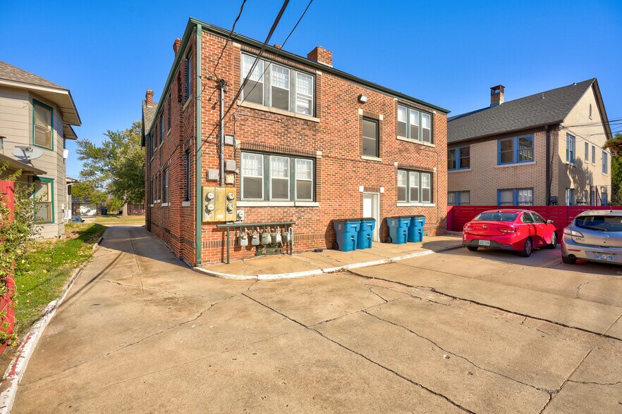 Building Photo - 308 NW 24th St