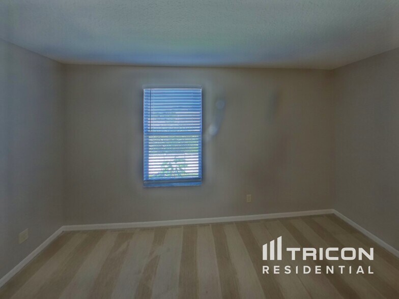 Building Photo - 4125 11th St E