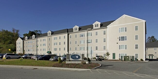 Building Photo - 118 Marston St