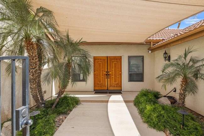 Building Photo - 73170 Calliandra St