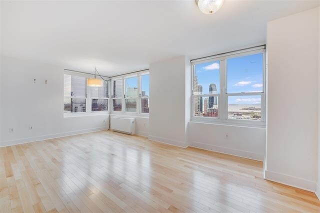 Building Photo - 88 Morgan St