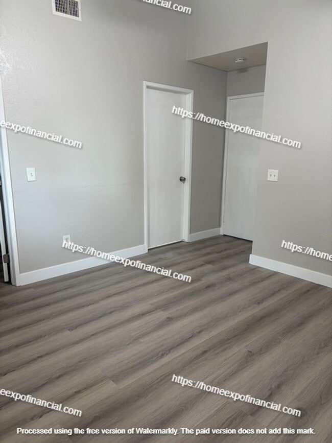 Building Photo - Nice Home For Rent